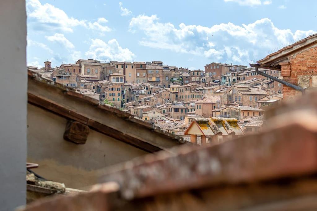 Mimosa- Loft Elegante Con Terrazza Nel Centro Di Siena Leilighet Eksteriør bilde