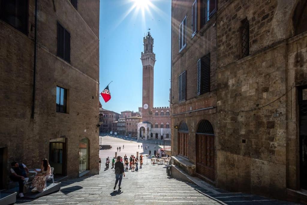 Mimosa- Loft Elegante Con Terrazza Nel Centro Di Siena Leilighet Eksteriør bilde